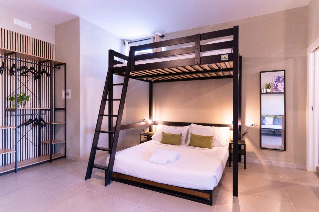 Tiny Daisy House Apartment Naples Luaran gambar